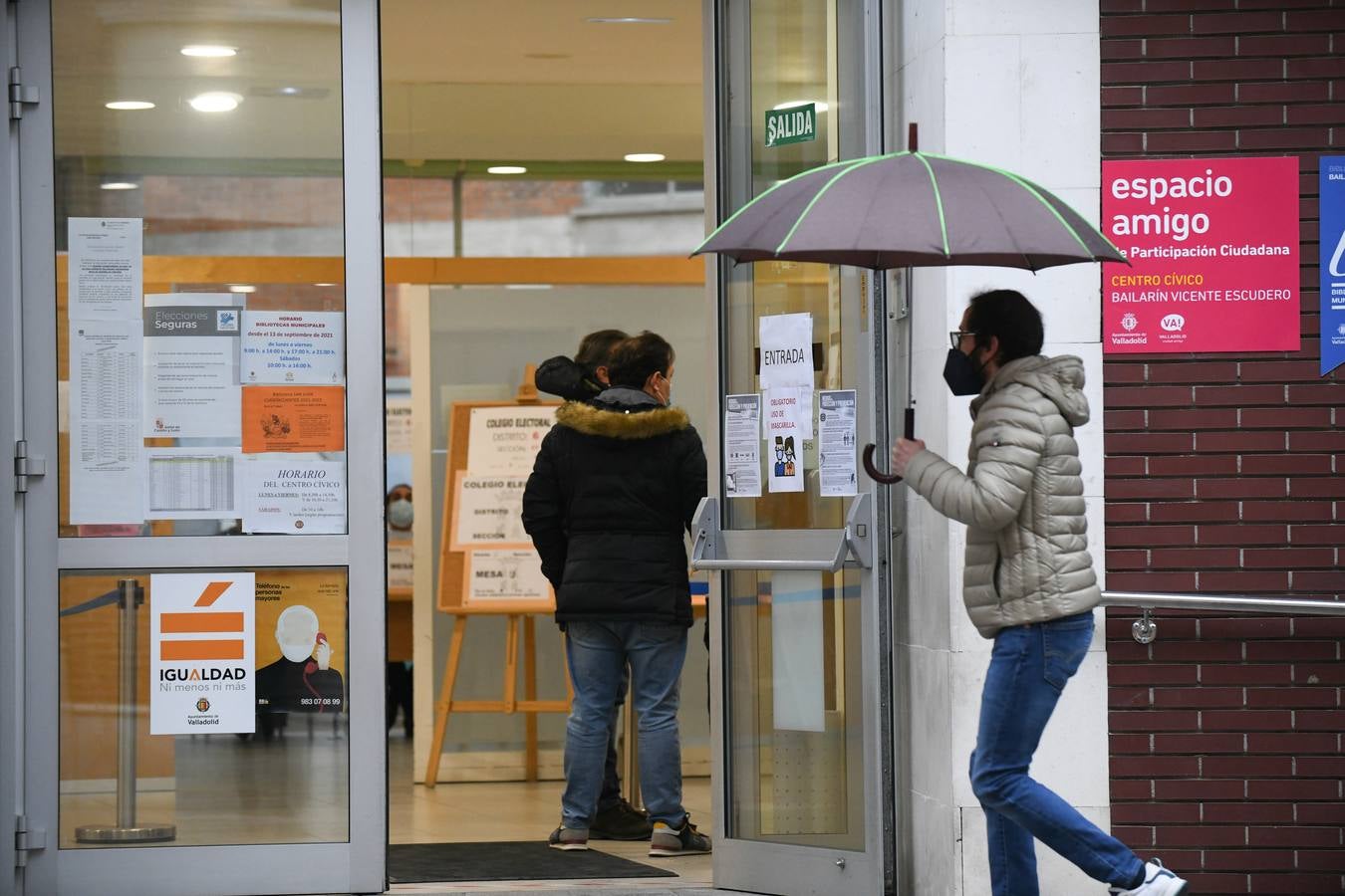 Fotos: Así ha sido la jornada electoral en Valladolid (2/2)