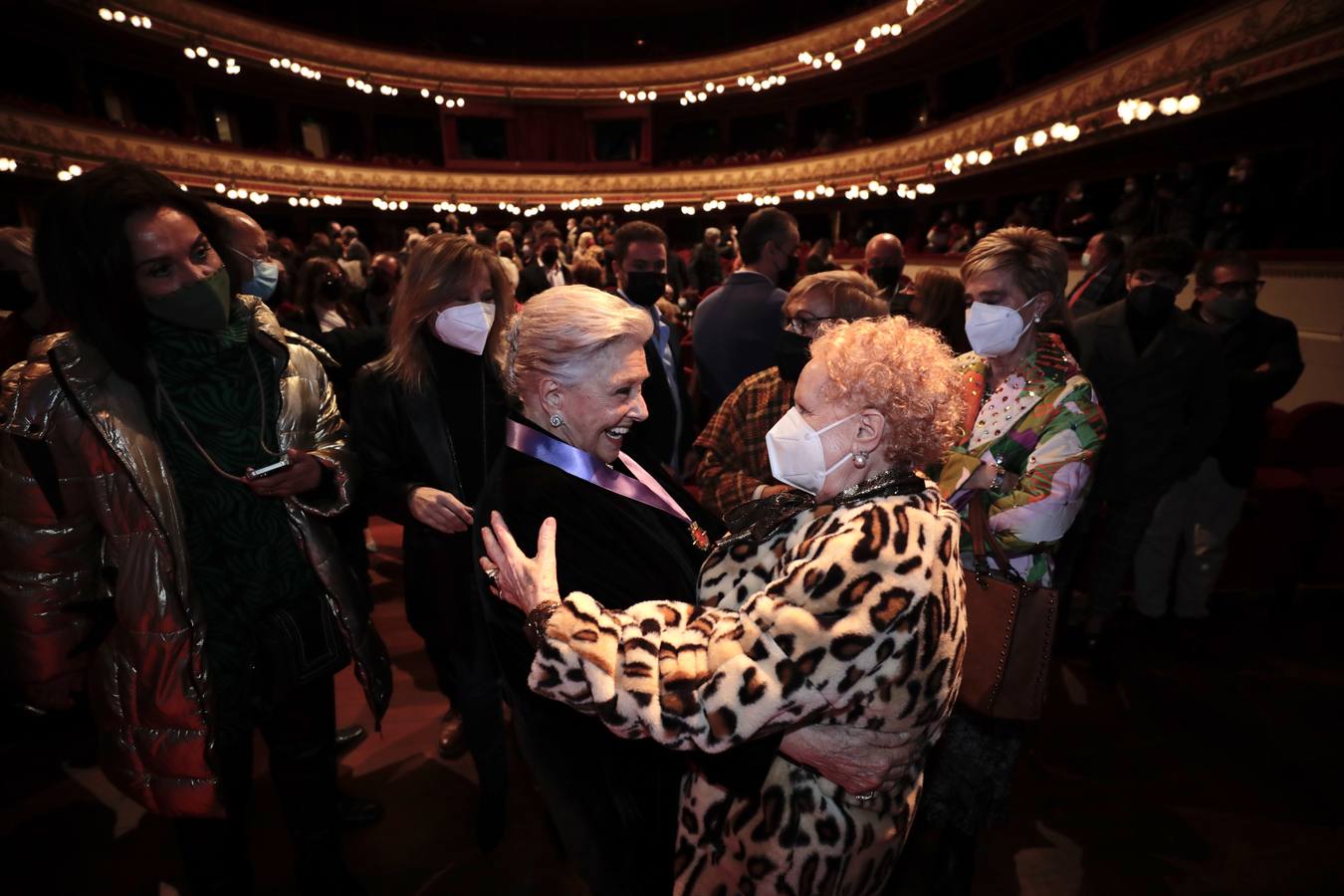 Fotos: Lola Herrera recibe la Medalla de Oro de Valladolid