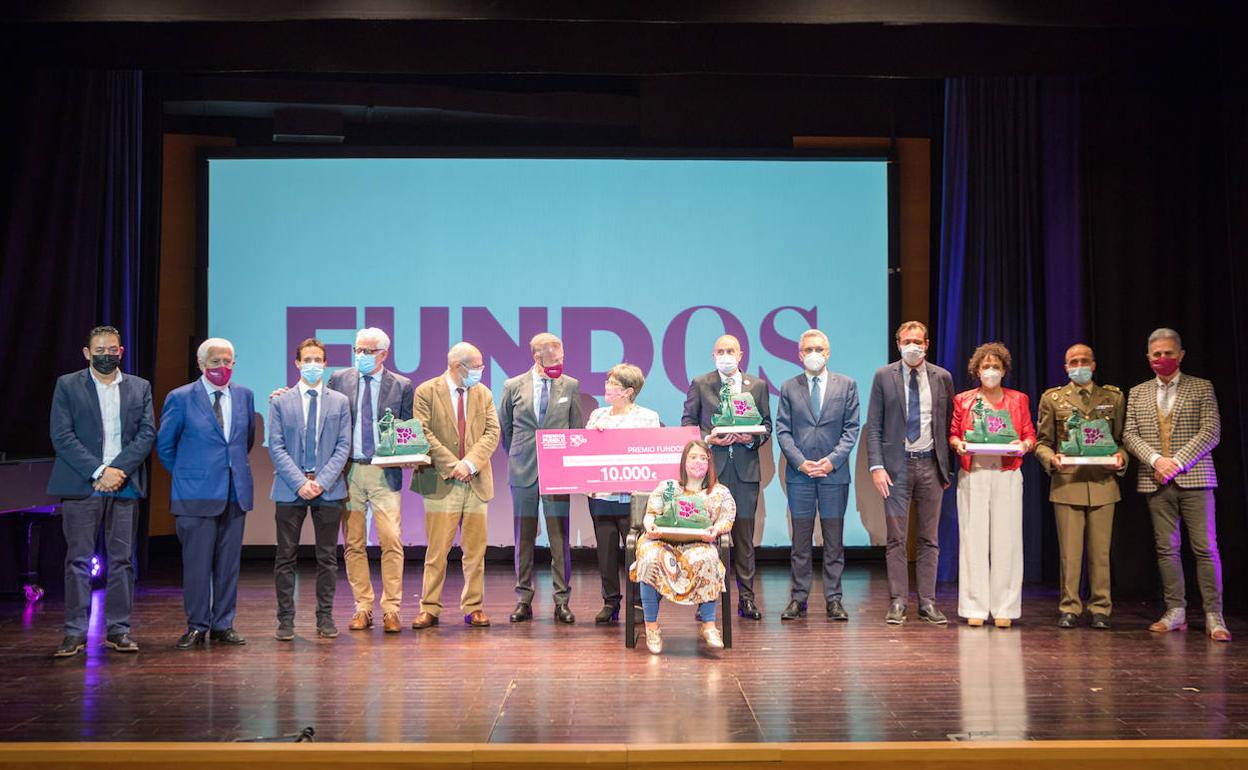 Foto familiar de los Premios Fundos. 