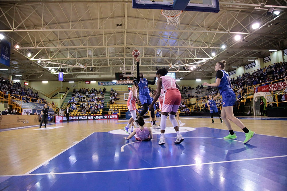 El CB Avenida sufre hasta el final ante un valiente Estudiantes (71-70)