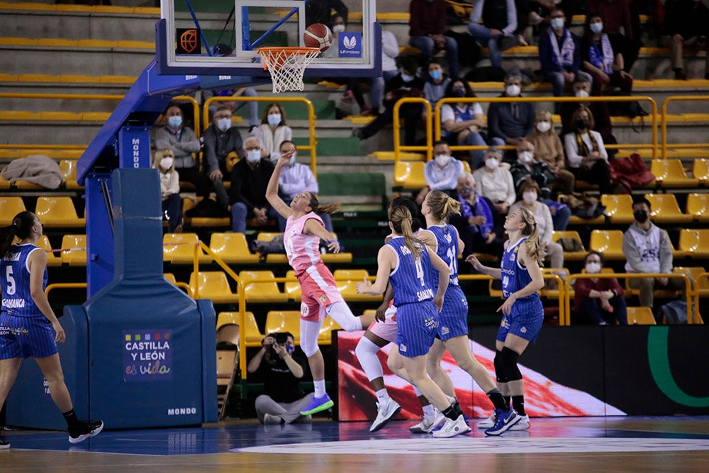 El CB Avenida sufre hasta el final ante un valiente Estudiantes (71-70)