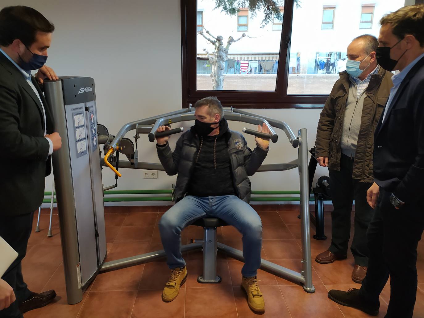 Fotos: Inauguración del gimnasio municipal de Villalón de Campos (2/2)