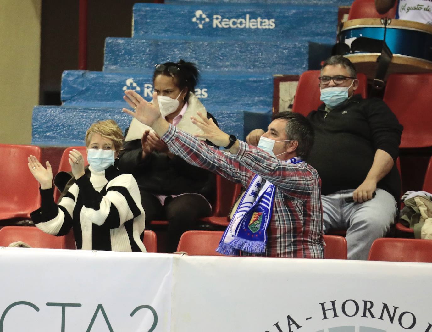 Partido entre el Caja Rural Aula y el BM Gijón, este sábado. 