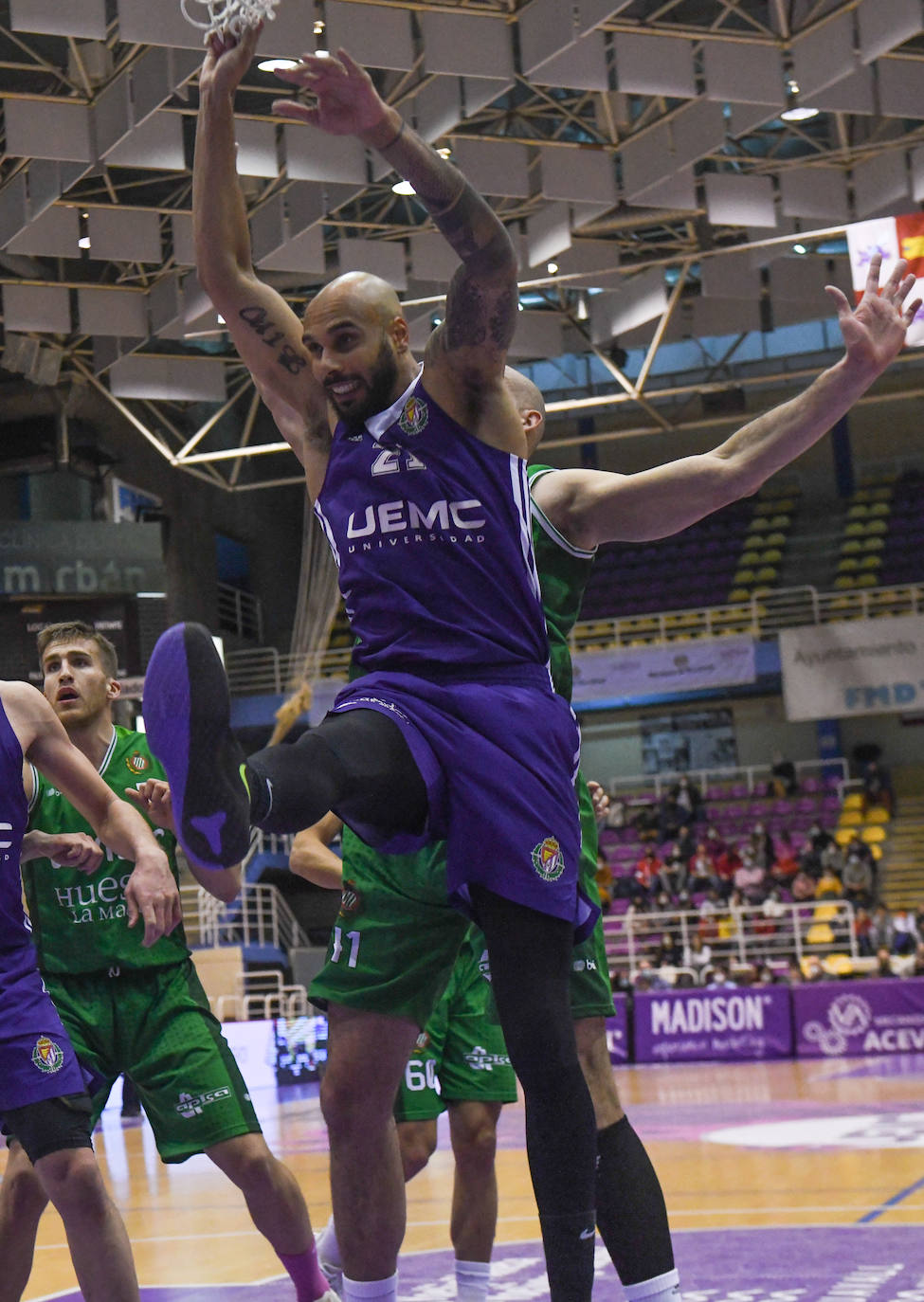 Fotos: UCMC Real Valladolid 82-69 Levitec Huesca