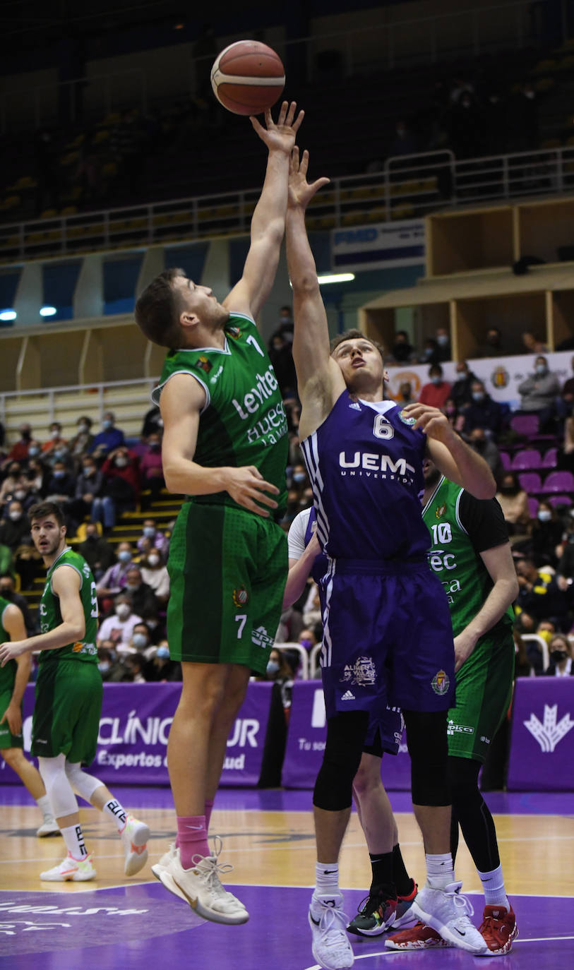 Fotos: UCMC Real Valladolid 82-69 Levitec Huesca