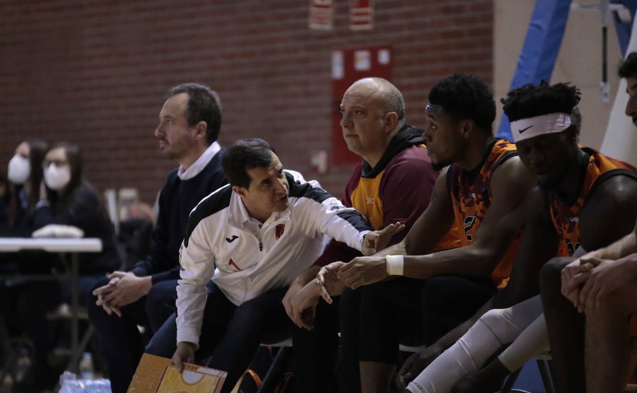 Primera de las nueve finales para el Aquimisa ante el Basket Navarra