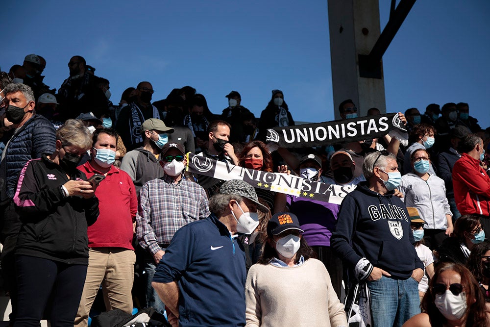 Récord de asistencia en un Reina Sofía que no pudo culminar una nueva fiesta popular con la victoria de Unionistas 