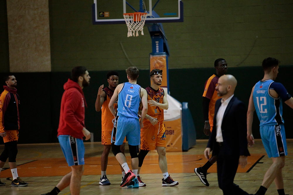 Un perdido Aquimisa Carbajosa deja su salvación pendiente de un milagro (75-90)