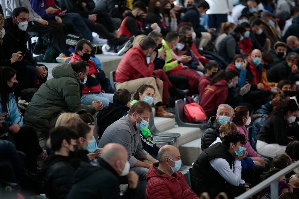 Cierre de la jornada de mañana del primer día del Campeonato de España Sub 23 en Pista Cubierta con Alejandro González Rengel en el 400