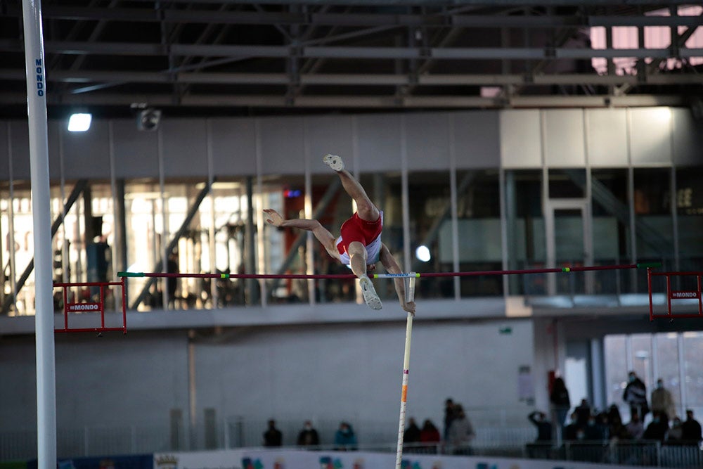 Jornada de tarde del primer día del Campeonato de España Sub 23 en Pista Cubierta con Denis Matsmouna en los 60 m y Sara Izquierdo en el 1500 