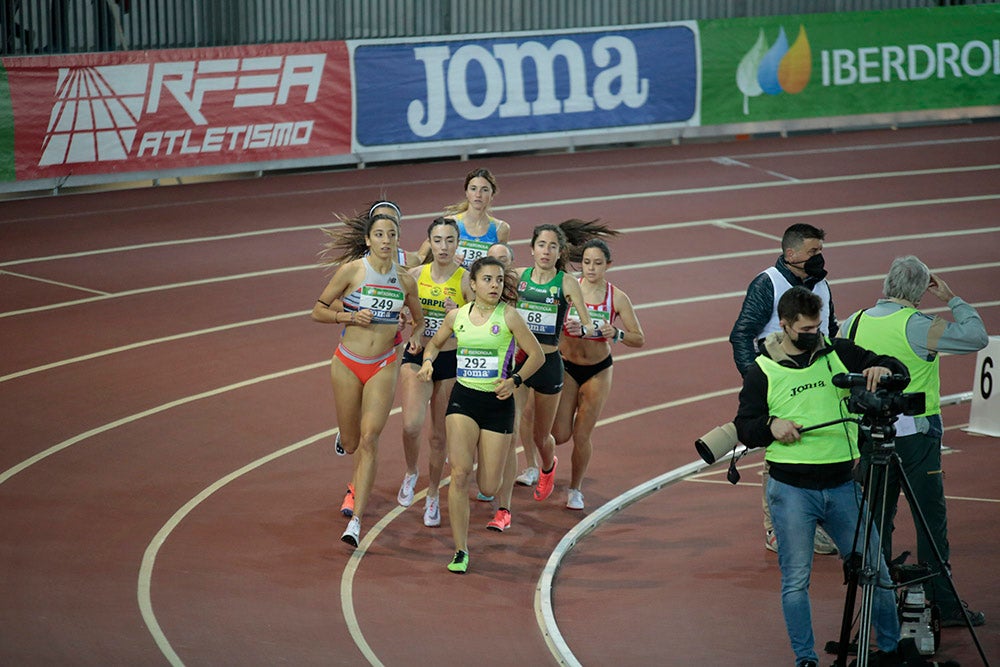 Jornada de tarde del primer día del Campeonato de España Sub 23 en Pista Cubierta con Denis Matsmouna en los 60 m y Sara Izquierdo en el 1500 