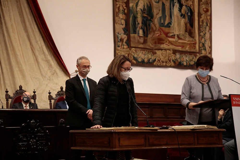 La USAL celebra la toma de posesión de 11 cargos académicos y 17 nuevos miembros del personal docente