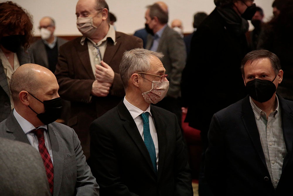 La USAL celebra la toma de posesión de 11 cargos académicos y 17 nuevos miembros del personal docente