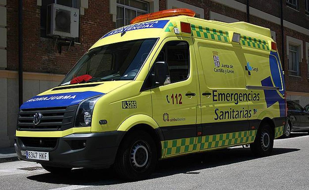 Ambulancia de sooprte vital básico del Servicio de Emergencias 112.