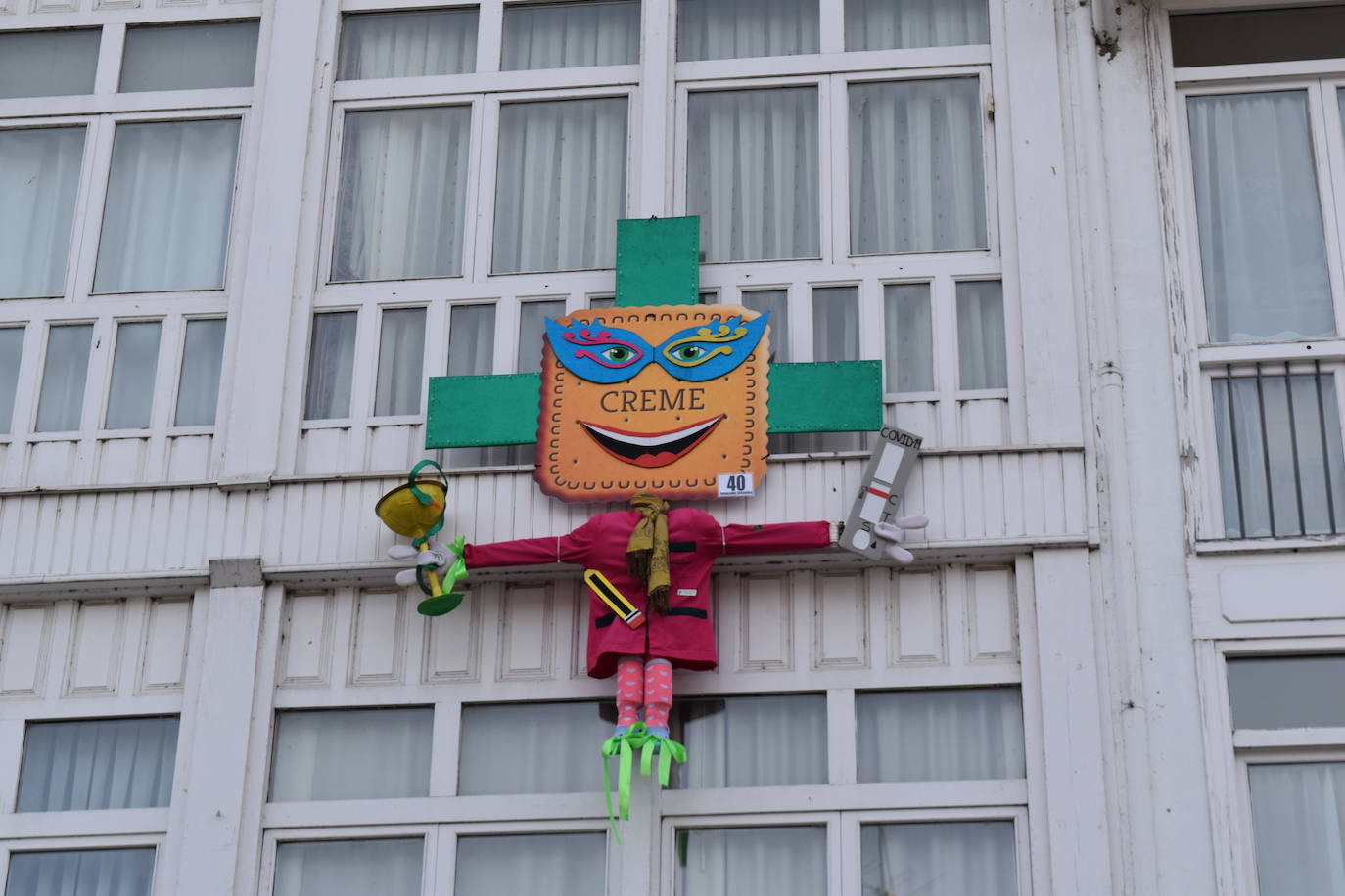 Fotos: Las galletas de Aguilar preludian el Carnaval en las calles