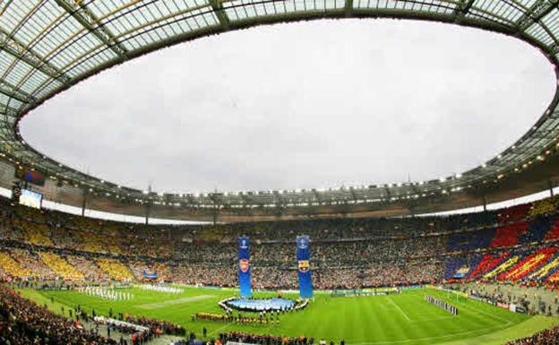 Vista del estadio de Saint-Denis antes del partido de final de la Champions de 2006 entre el Barcelona y el Arsenal. 