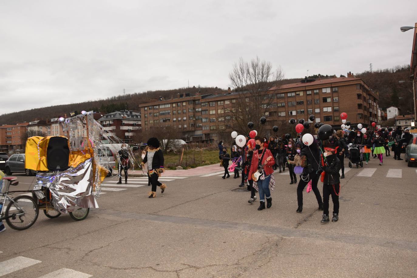 Fotos: El carnaval musical de AMGu suena en Guardo