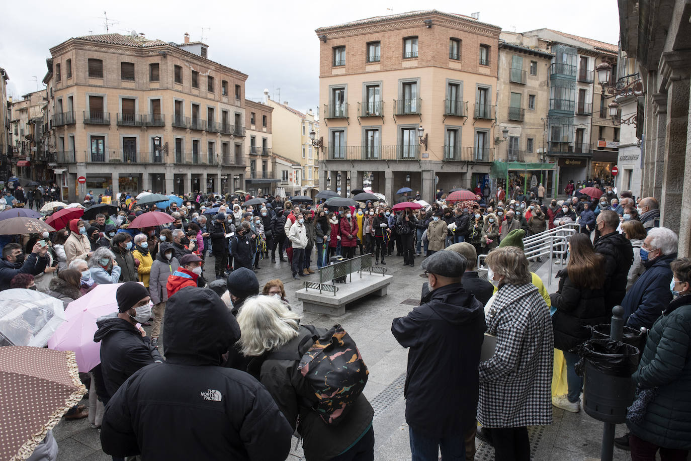Protesta celebrada este sábado en Segovia contra la guerra.