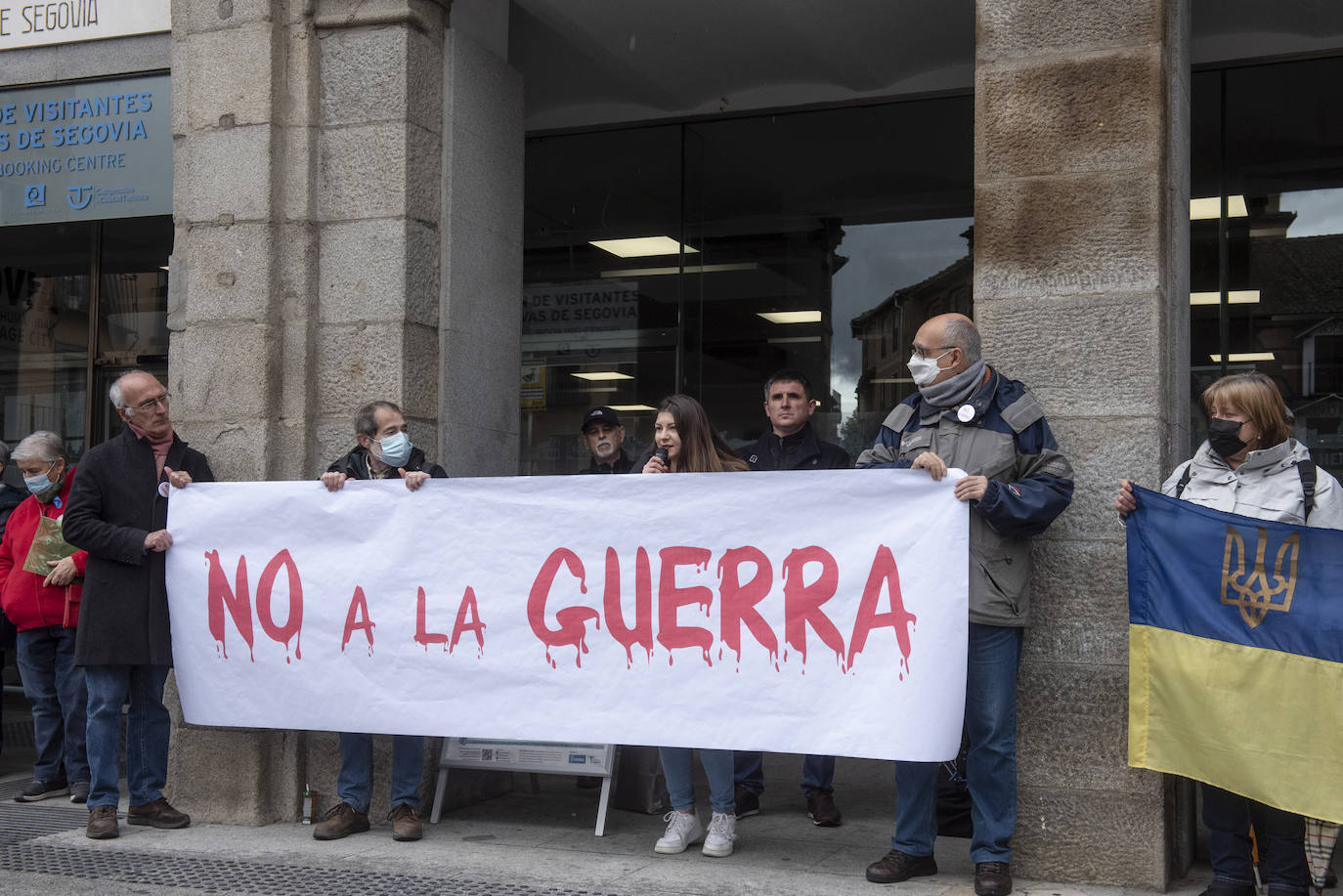 Protesta celebrada este sábado en Segovia contra la guerra.