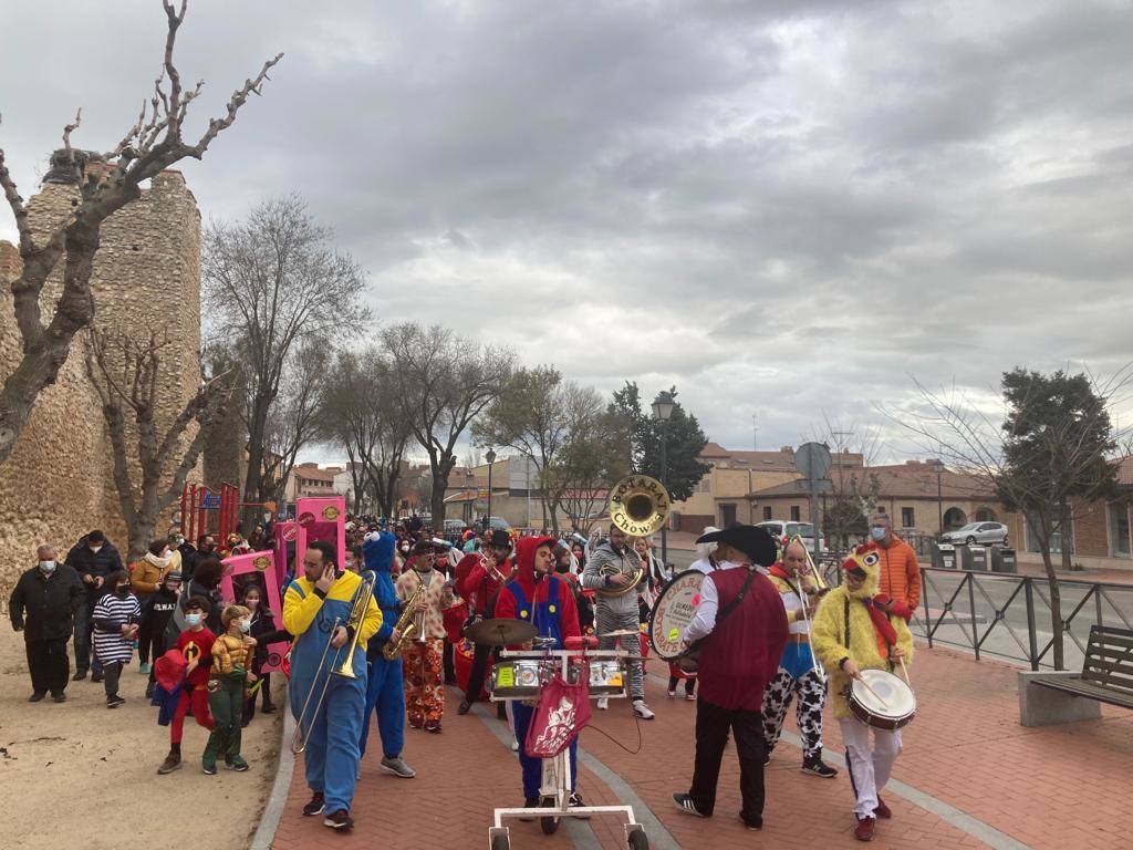 Desfile de carnaval en Olmedo.