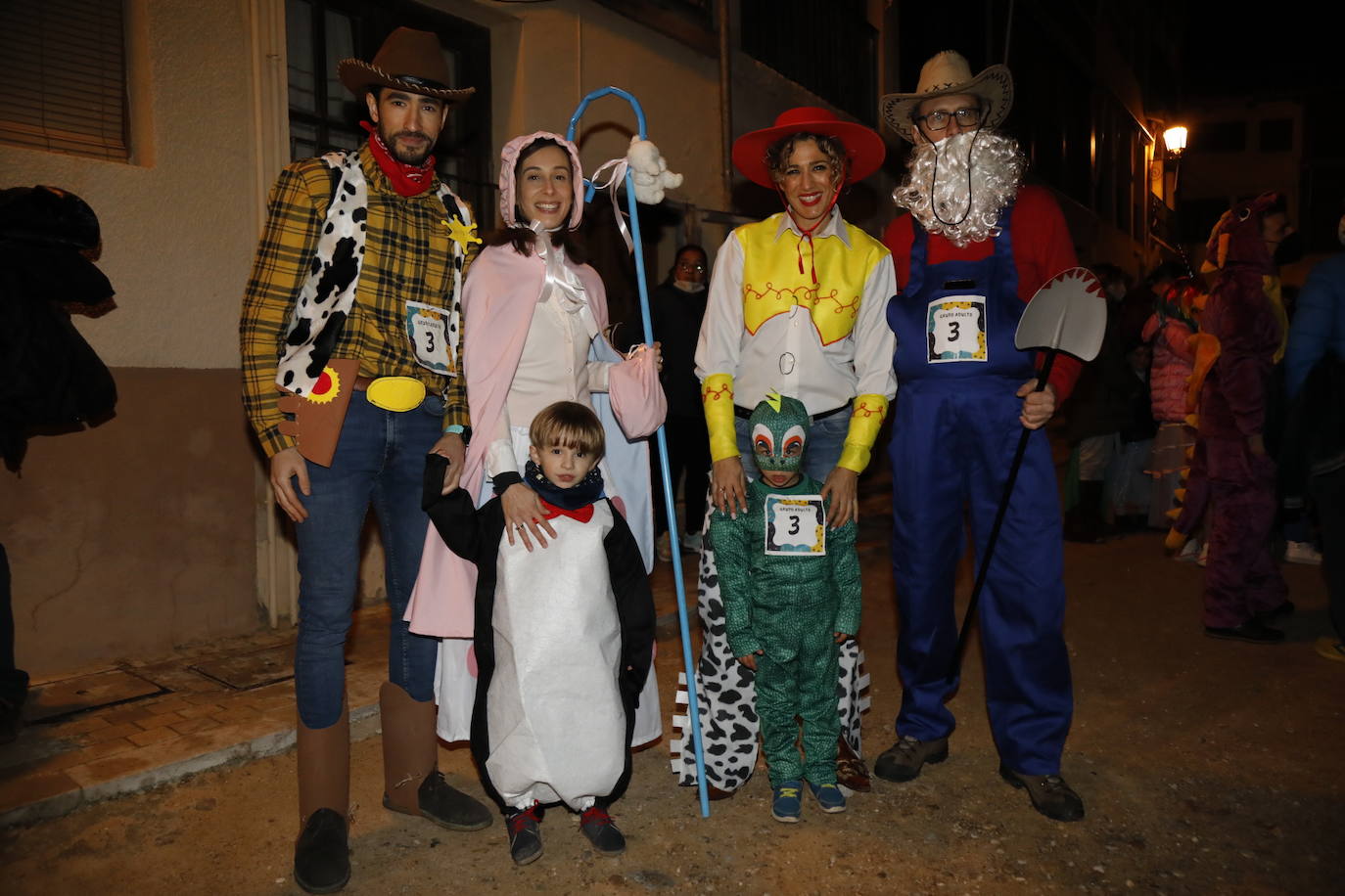 Desfile de disfraces en Peñafiel.