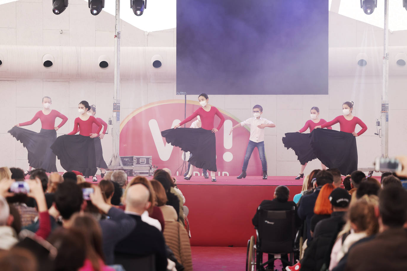 Fotos: Espectáculo de baile infantil en la Cúpula del Milenio de Valladolid