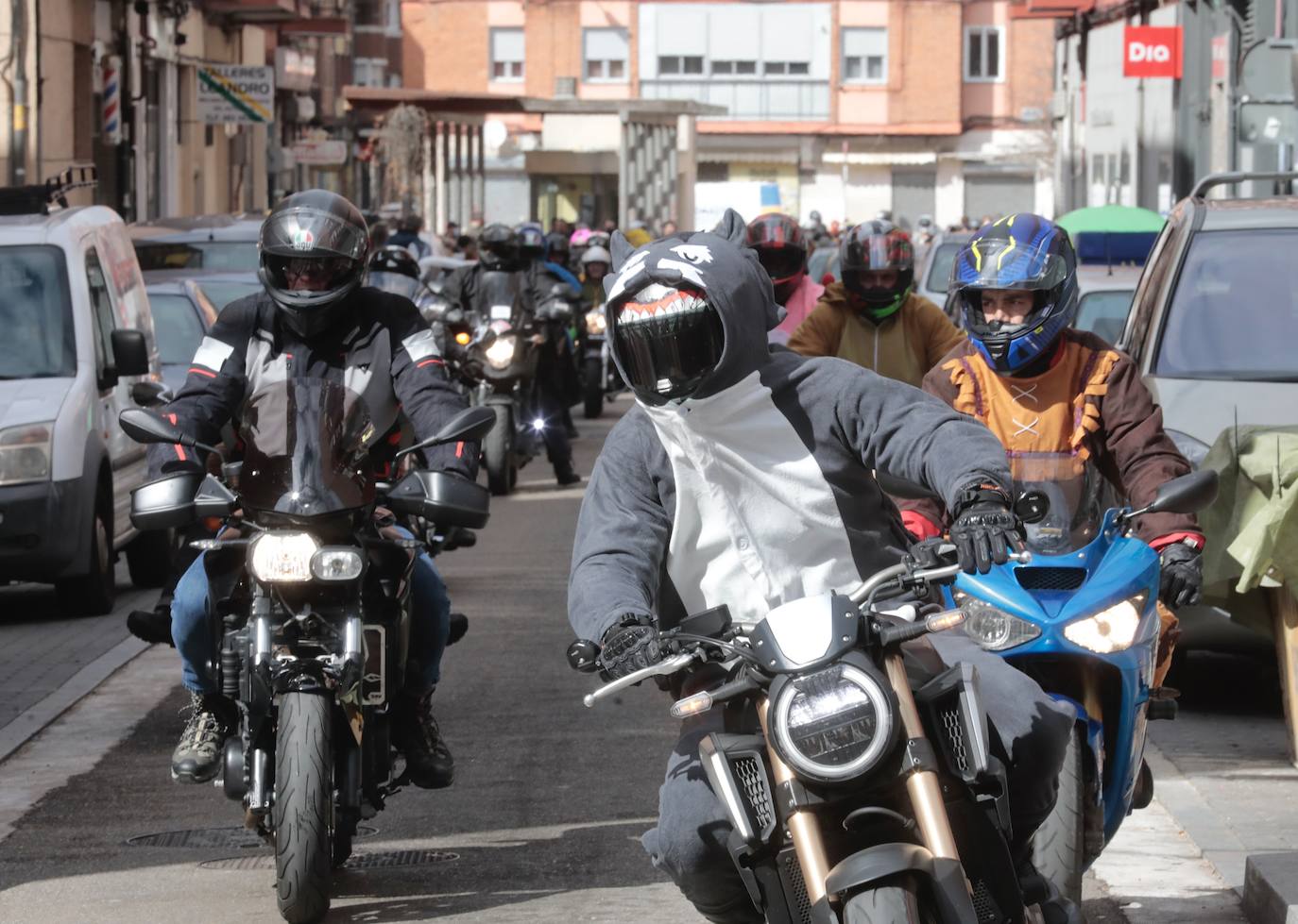 Fotos: Carnaval motero por las calles de Valladolid