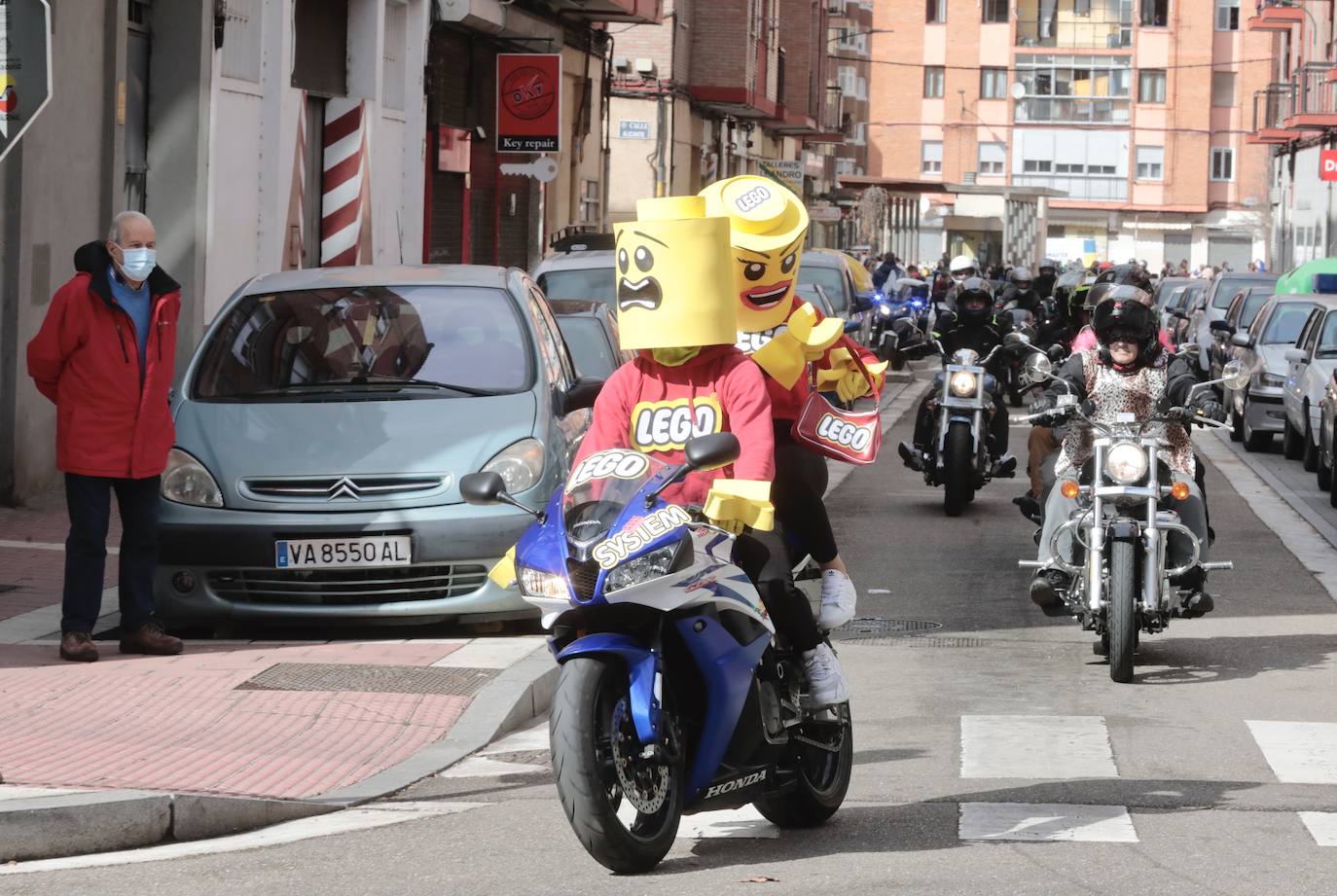 Fotos: Carnaval motero por las calles de Valladolid