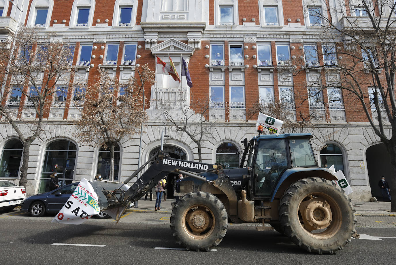 Fotos: Tractorada en Palencia contra los elevados costes de producción