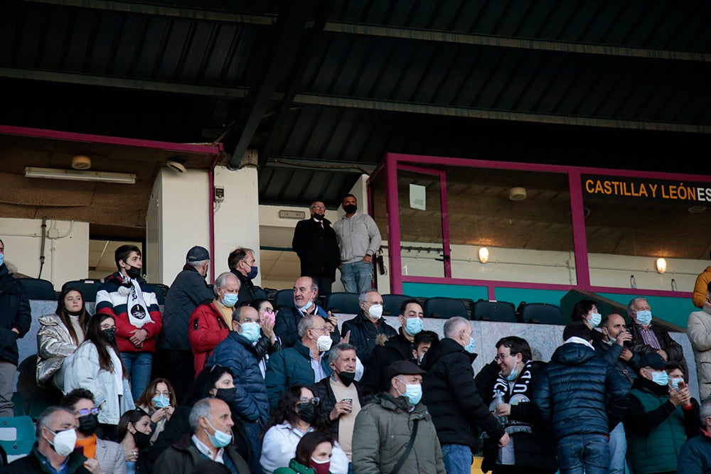 El presidente Manuel Lovato centra todas las miradas en un estadio Helmántico con nuevos aires tras el cambio en el banquillo 