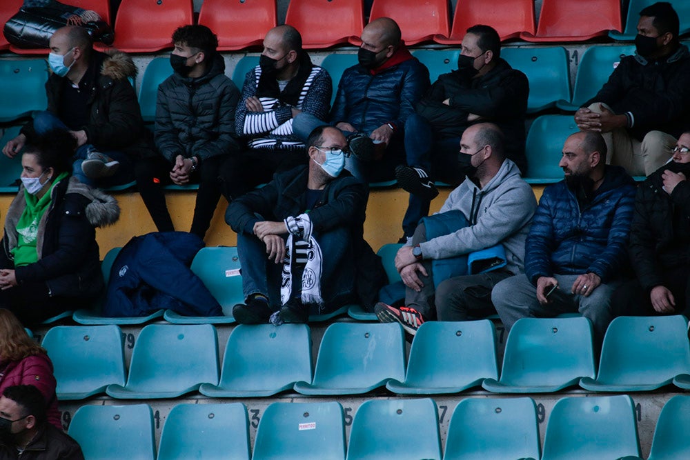 El presidente Manuel Lovato centra todas las miradas en un estadio Helmántico con nuevos aires tras el cambio en el banquillo 