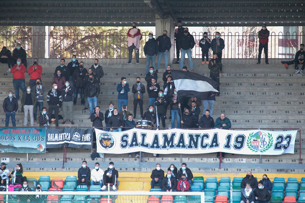 El presidente Manuel Lovato centra todas las miradas en un estadio Helmántico con nuevos aires tras el cambio en el banquillo 