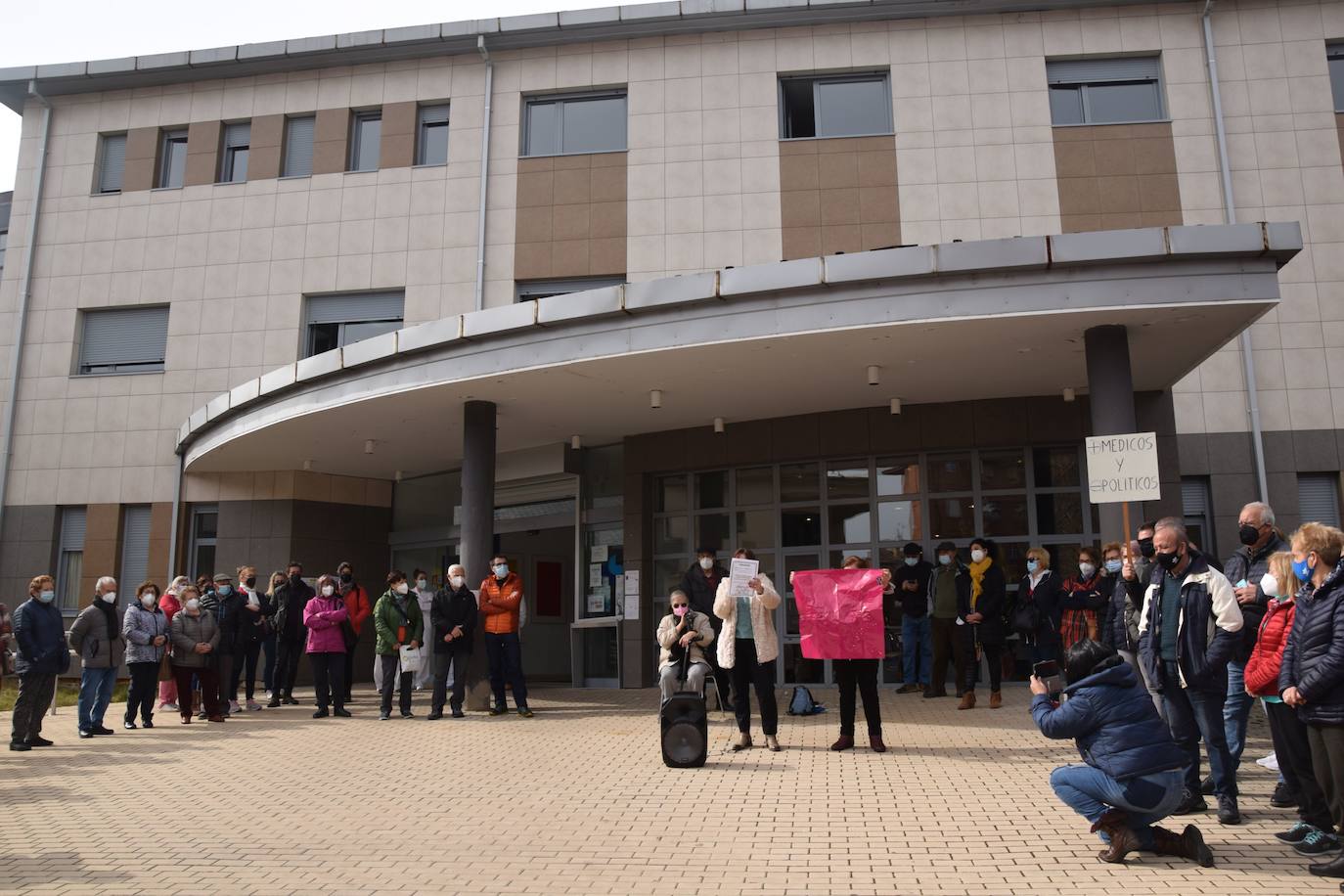 Fotos: Concentración en Guardo por una mejor sanidad pública