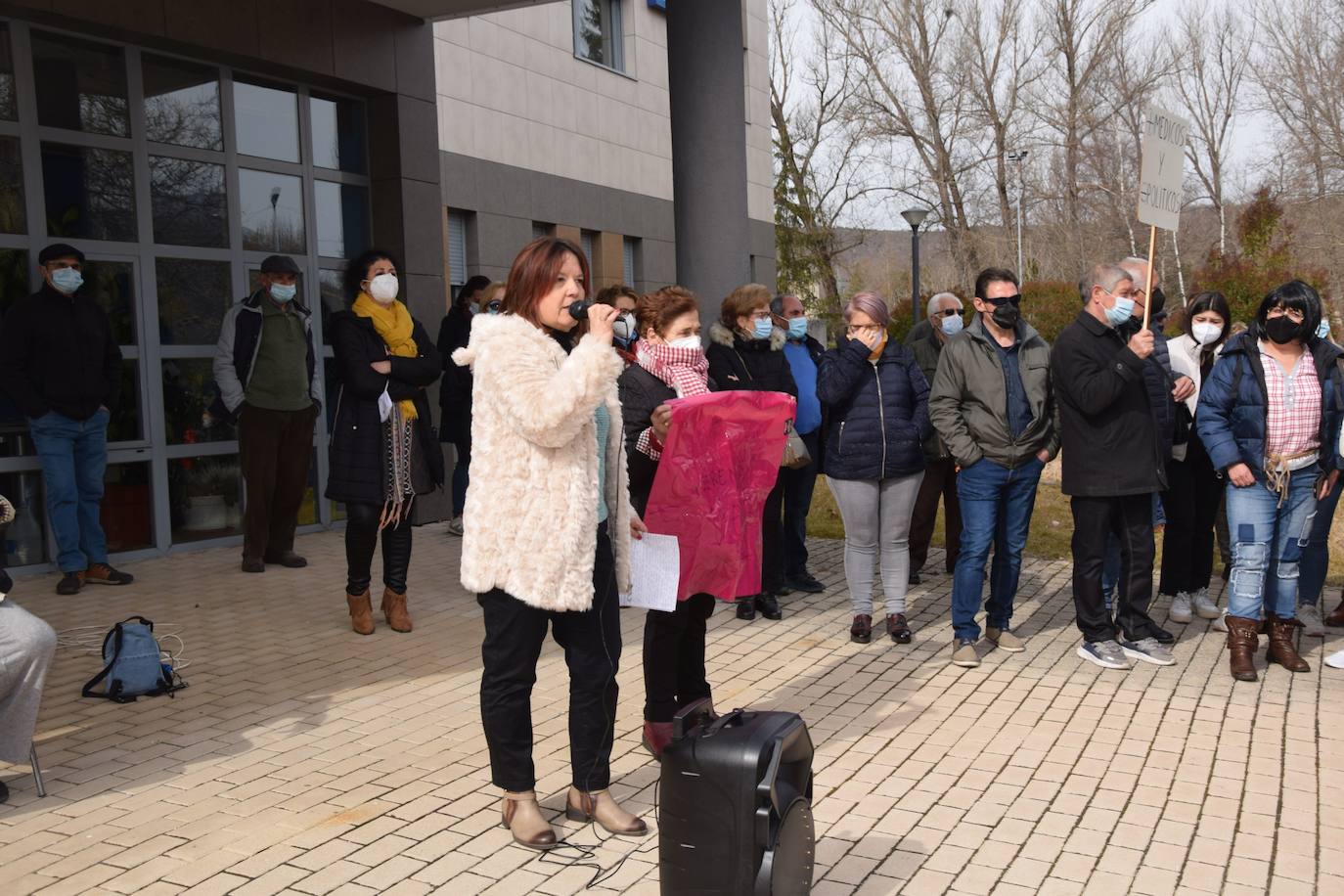 Fotos: Concentración en Guardo por una mejor sanidad pública