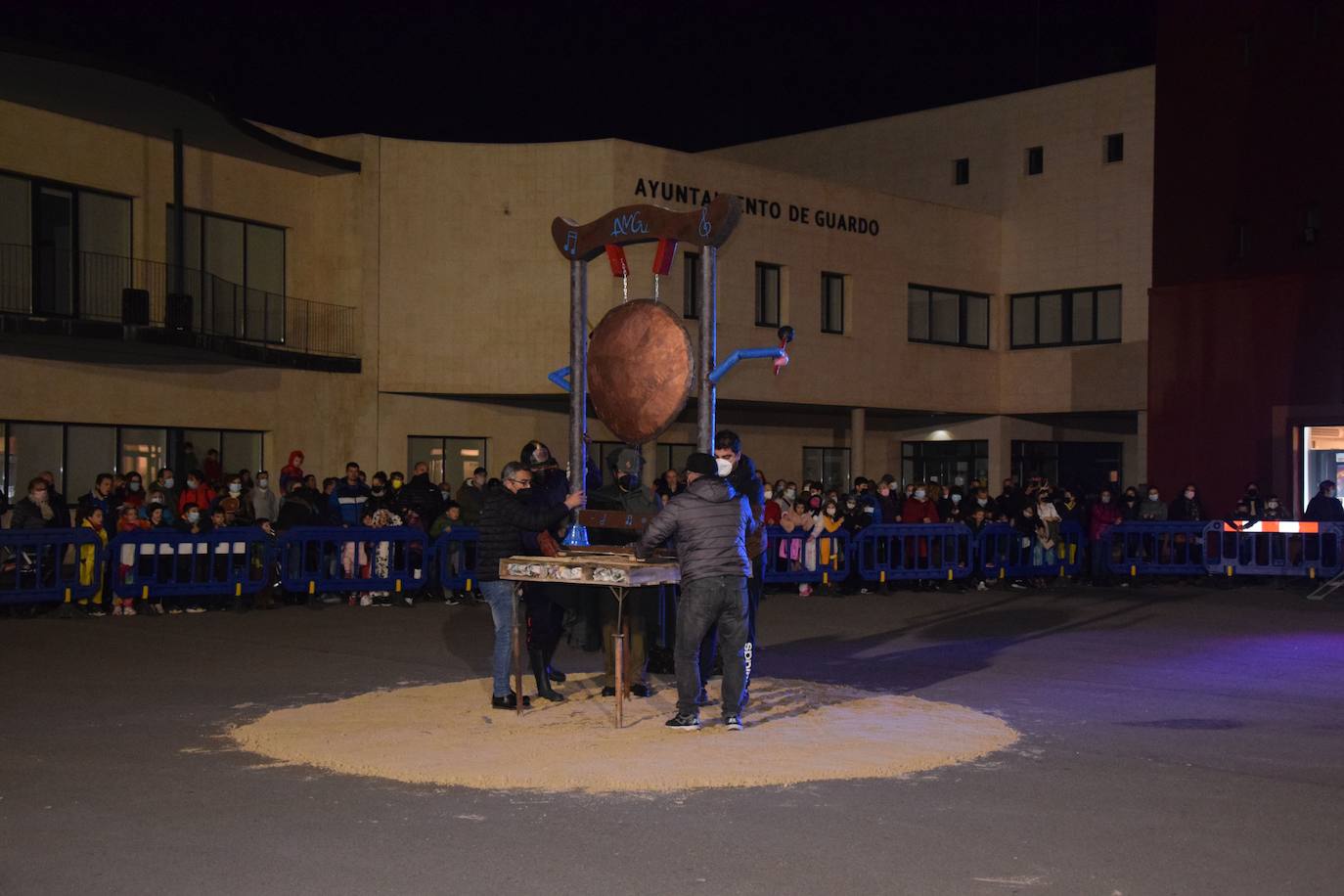 Fotos: Carnaval en Guardo: La quema de la falla de Don Gong