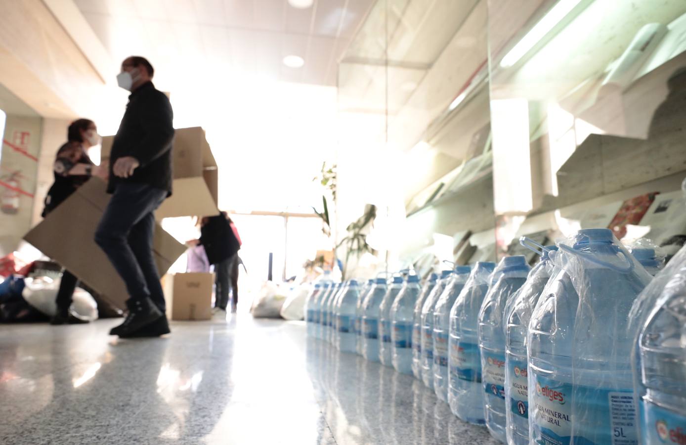 Fotos: Material recibido en la Cámara de Comercio de Valladolid para los refugiados de la guerra en Ucrania