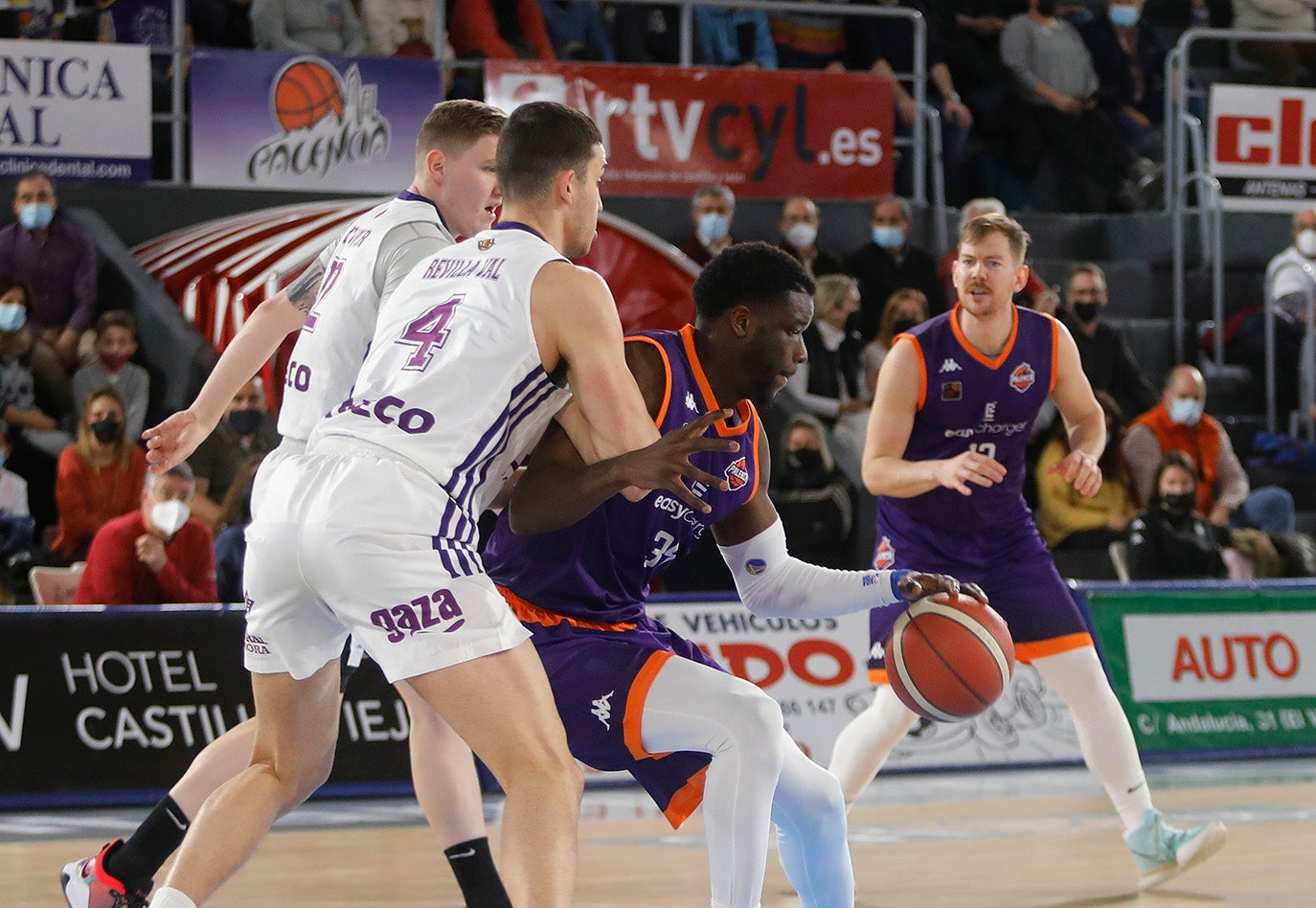 EasyCharger Palencia 68 - 64 CBC Valladolid