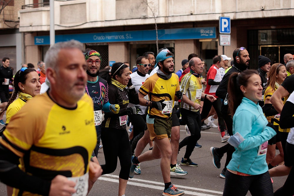 El Paseo de la Estación se convirtió en lugar de reencuentro de los participantes en la Media Maratón Ciudad de Salamanca
