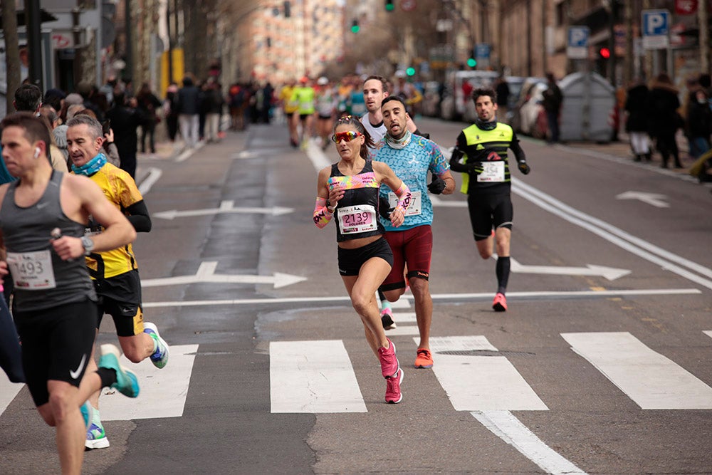 El Paseo de la Estación se convirtió en lugar de reencuentro de los participantes en la Media Maratón Ciudad de Salamanca