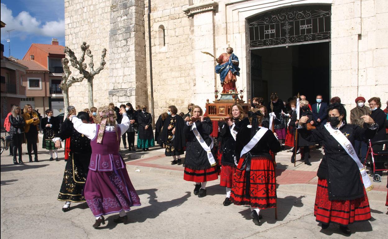 Procesión de Santa Águeda en Pedrajas de San Esteban. 