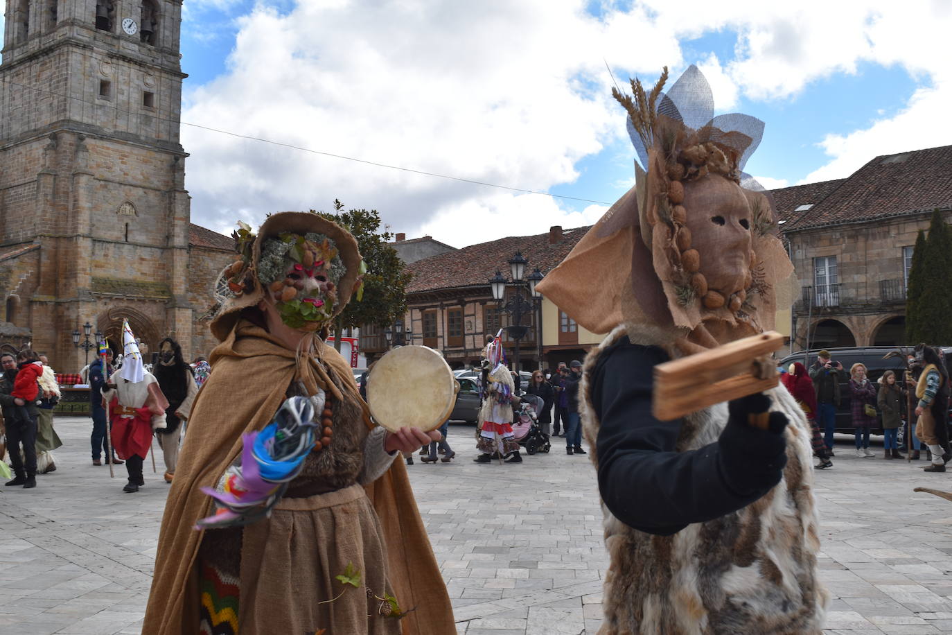 Las calles aguilarenses disfrutaron de las fiestas de los Carnavales.