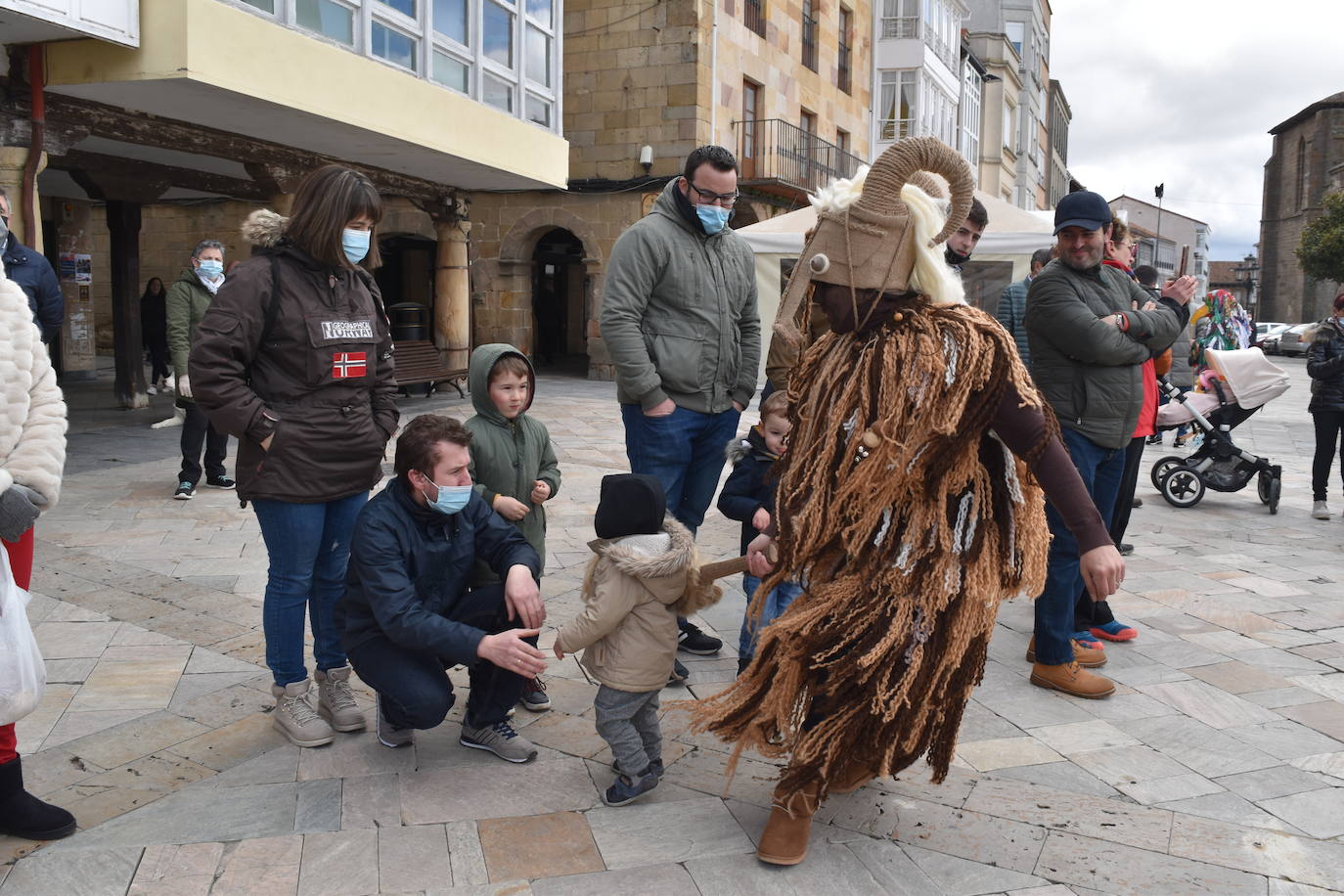 Las calles aguilarenses disfrutaron de las fiestas de los Carnavales.