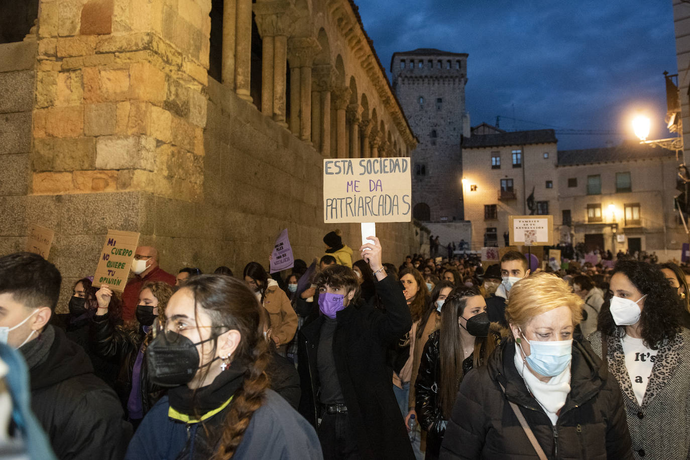Manifestación del 8M por las calles de Segovia.