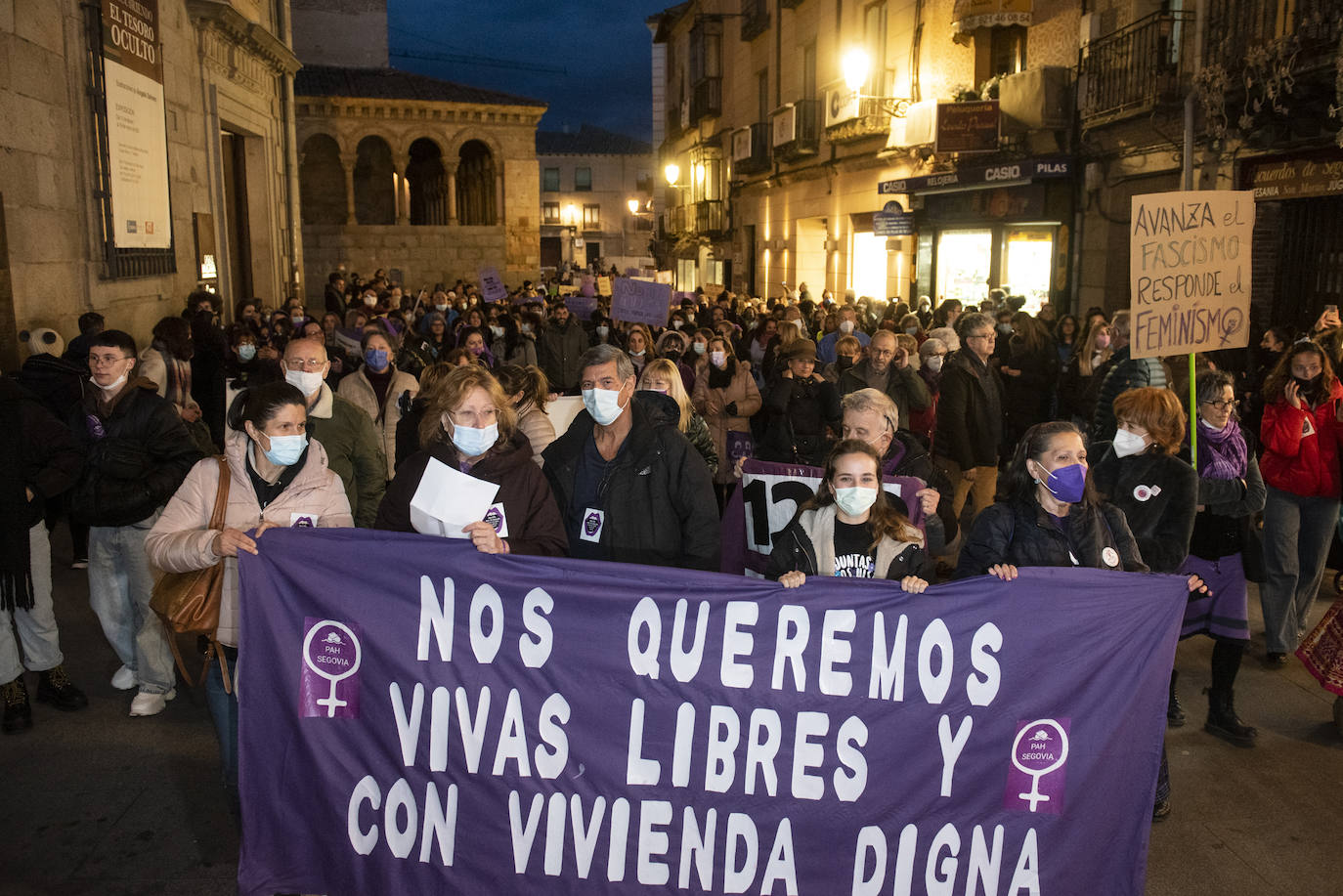 Manifestación del 8M por las calles de Segovia.