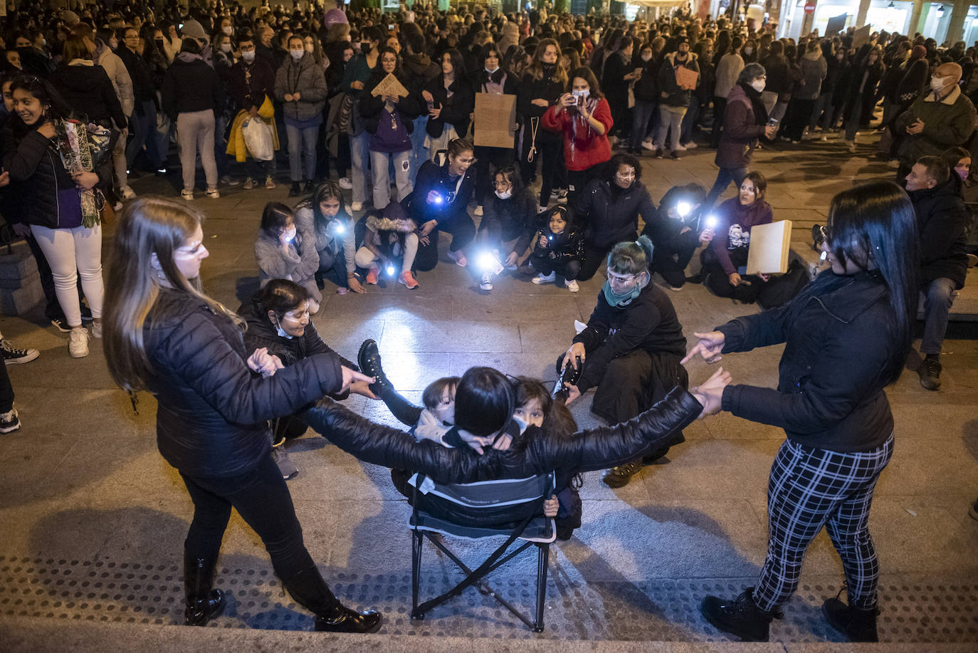 Manifestación del 8M por las calles de Segovia.