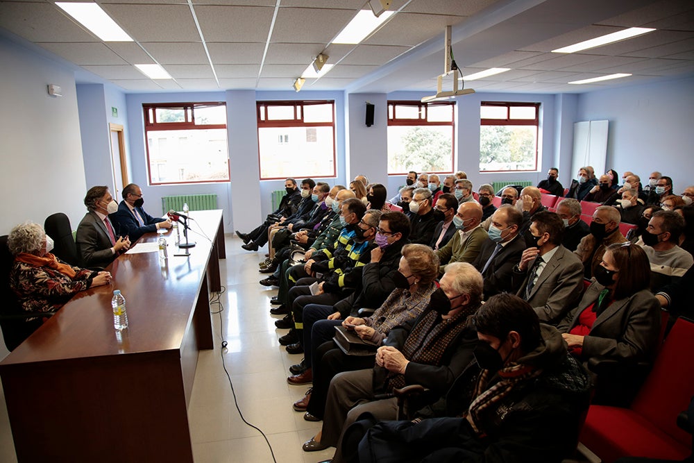 Recuperación de la festividad de San Juan Dios en el Parque de Bomberos de Salamanca tras no poder homenajear a veteranos y jubilados en los dos últimos años
