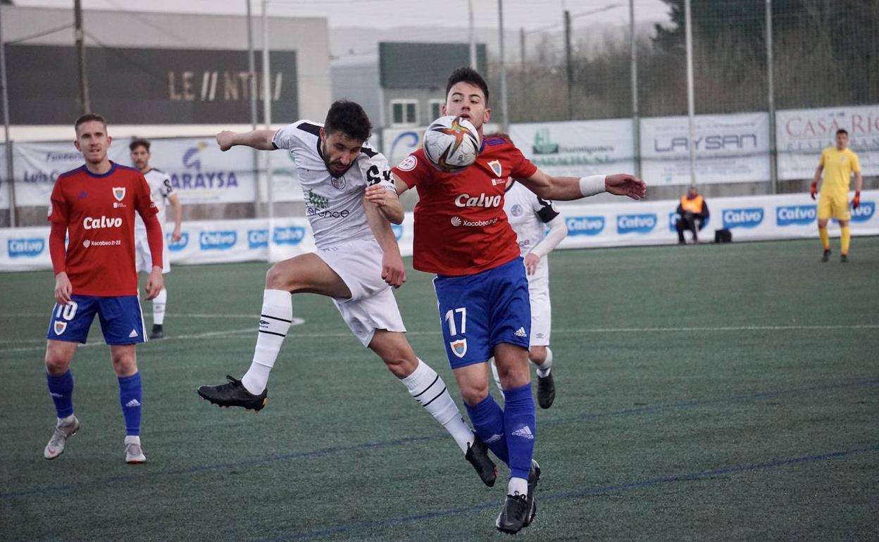 El Salamanca UDS vuelve a pecar de falta de solidez y se deja remontar en Carballo por el Bergantiños (2-1)