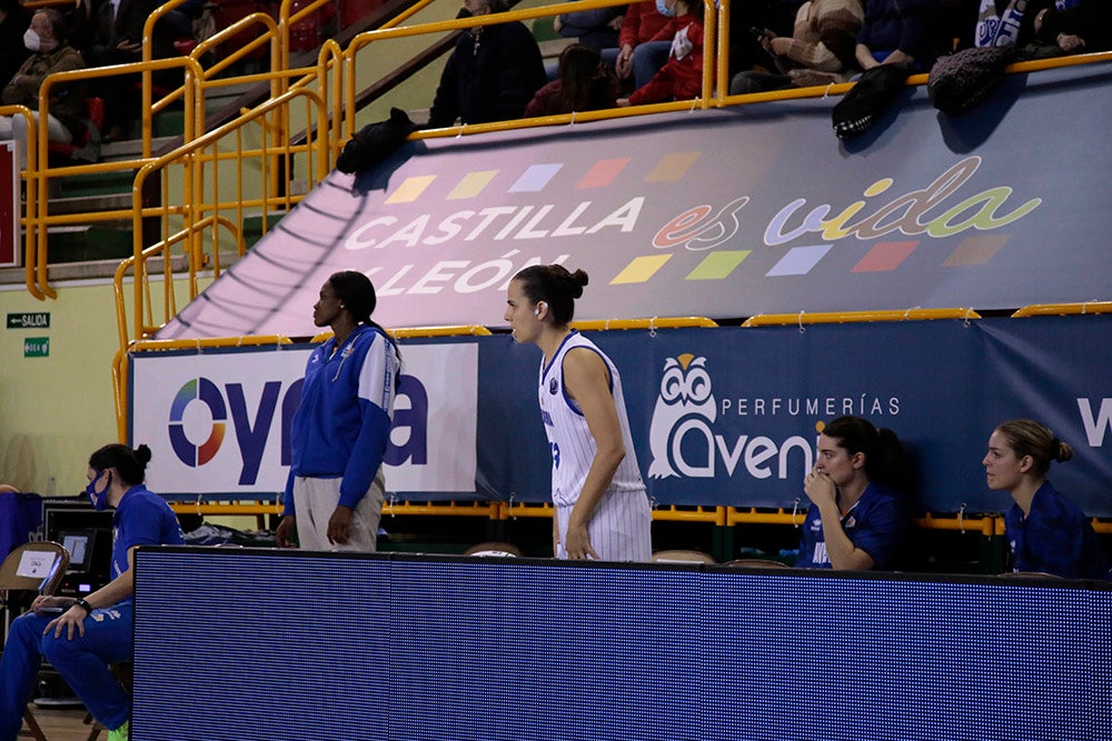 Un Avenida con corazón, compromiso y calidad se acerca a la Final-Four tras una exhibición ante Girona (77-63)