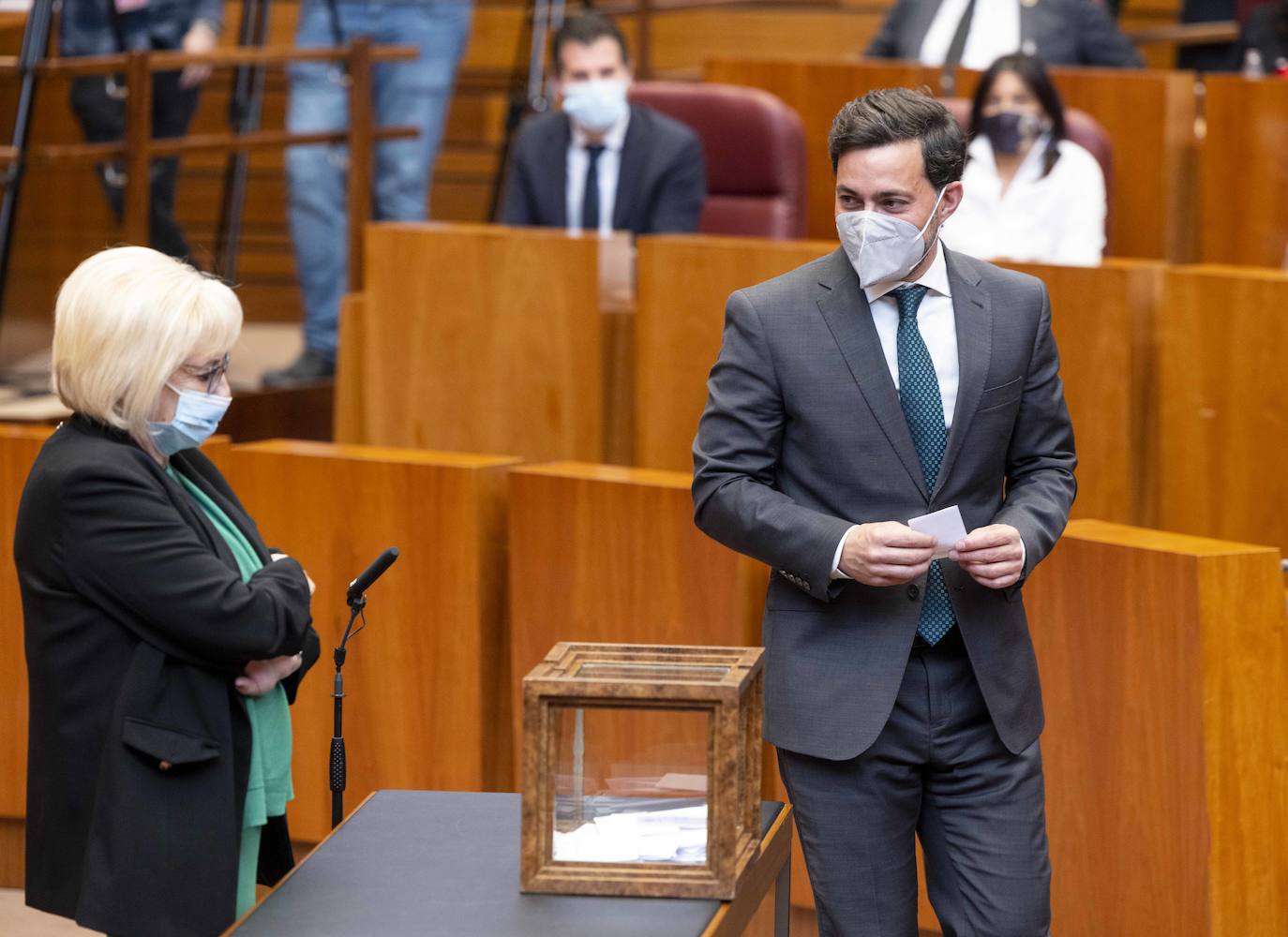 Diferentes momentos del acto de constitución de las Cortes. 