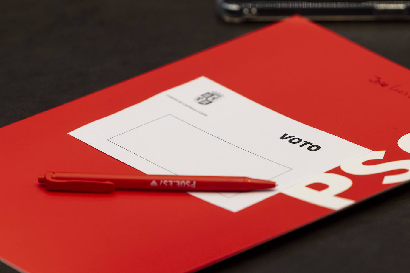 Diferentes momentos del acto de constitución de las Cortes. 